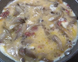 Foto del paso 2 de la receta: Tortilla de setas y jamón