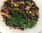 Foto del paso 3 de la receta: Ensalada de porotos, choclo y pimientos