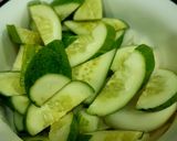 Hình bước làm 1 của món Dưa cà xào thịt ba rọi