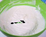Foto langkah ke 3 dari resep Flowers Cake of Putu Ayu.