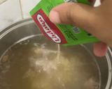 Foto langkah ke 3 dari resep Sop Ayam Telur Puyuh.