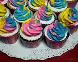Foto del paso 4 de la receta: Cupcakes haciendo juego con la torta my Little pony