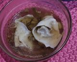 Foto langkah ke 6 dari resep Sup Pangsit Sederhana a.k.a Simple Wonton/dumpling soup.