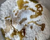 A picture of step 1 of Spicy Onion Qatlama.