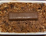 A picture of step 5 of Wispa crispy cake.