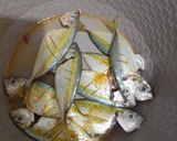 Foto langkah ke 1 dari resep Ikan goreng balado.