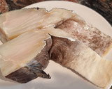 Foto del paso 1 de la receta: Bacalao con tomate
