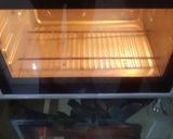 A picture of step 12 of Thin Crust Seekh Kabab pizza.
