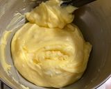 A picture of step 4 of Chessmen Banana Pudding Pie.