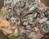 Foto langkah ke 3 dari resep Cumi Hitam Khas Madura.