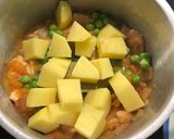 Foto del paso 3 de la receta: Salmón guisado con patatas