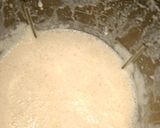 A picture of step 3 of Anjeer shake.