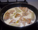 Foto del paso 15 de la receta: Pechuga de pollo con puerro y nata