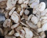 Foto del paso 4 de la receta: Pechuga de pollo al pesto y ensalada de brócoli y champiñones