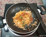 A picture of step 1 of Masala oats.