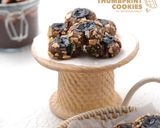 Foto langkah ke 8 dari resep Almond Thumbprint Cookies (Gluten Free).