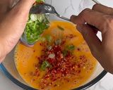 Foto langkah ke 1 dari resep 49. Telur Dadar Padang.