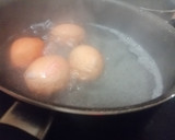 Foto del paso 1 de la receta: Huevos especiales 🥄