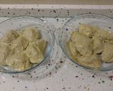 Foto del paso 11 de la receta Pasta mezzelune con crema de espárragos y brócolis con bechamel de remolacha