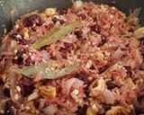 Foto del paso 3 de la receta: Relleno para pavo o pollo navideño con frutas y frutos secos al oporto