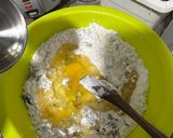 Gambar langkah 2 resipi Kuih Gunting.