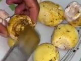Champignons à la sauce chien