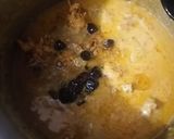 A picture of step 8 of Curry pakora in green and with red Chilli tarka.