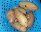 A picture of step 6 of Fried potato pocket buns.