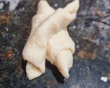 Foto del paso 5 de la receta: CUERNITOS DE QUESO, SIN GRASA NI MANTECA ❤️