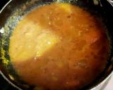 A picture of step 3 of Mushroom gravy in butter.