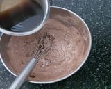 A picture of step 6 of Ragi Chocolate Cake with Walnut Crunch.