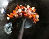 Foto langkah ke 1 dari resep Mie Cabai Super Pedas.