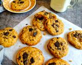 A picture of step 6 of Soft and Chewy Chocolate Chip Cookies.