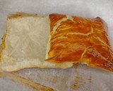 Foto del paso 6 de la receta: Lubina en cofre de hojaldre con salteado de habas tiernas