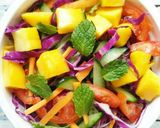 Foto langkah ke 2 dari resep Salad Mangga dan Kol Ungu.