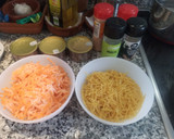 Foto del paso 2 de la receta: Fideos con zanahoria y atún