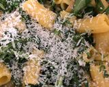 A picture of step 4 of Penne with rocket, garlic and lemon.