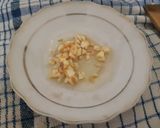 Foto langkah ke 1 dari resep Telor Ceplok Kecap Asin.