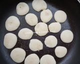 A picture of step 3 of Mini Pancakes (Pancake Cereal).
