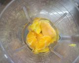 Foto del paso 1 de la receta: Smoothie melón-durazno-naranja