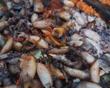 Foto langkah ke 5 dari resep Balado Cumi Asin.
