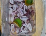 Foto langkah ke 2 dari resep Cumi Goreng Tepung.