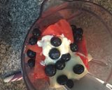 Foto del paso 1 de la receta Smoothie de sandia y frutos rojos