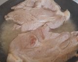 Foto del paso 2 de la receta: Bifes de bondiola de cerdo con salsa de especias!!!