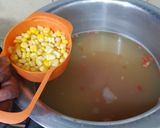 A picture of step 4 of Chicken corn soup.