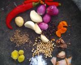 Foto langkah ke 1 dari resep Opor Ayam Kentang Bumbu Kuning Bersantan.