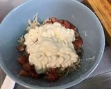 Une image de l'étape 6 de Tomates farcies au crabe, mayonnaise et aneth.