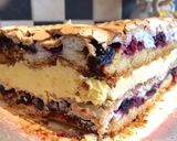 Pas rețetă Prăjitură cu fructe de pădure, crem de vanilie, bezea și blat sfărâmicios😍😋 1 fotografie