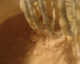 Foto langkah ke 6 dari resep Bolu pisang tanpa mixer.