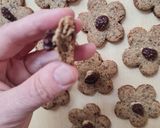 Foto del paso 7 de la receta: Galletas de harina de "trigo" sarraceno y pasas 🍇